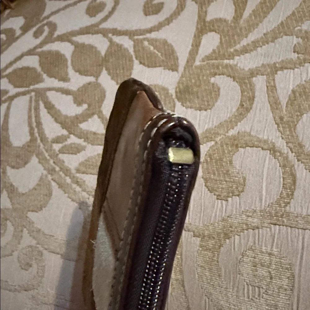 Coach Vintage Signature Patchwork wristlet preowned - Picture 14 of 16